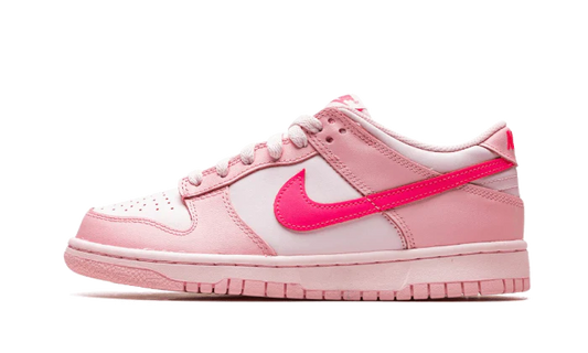 Nike Dunk Low Triple Pink